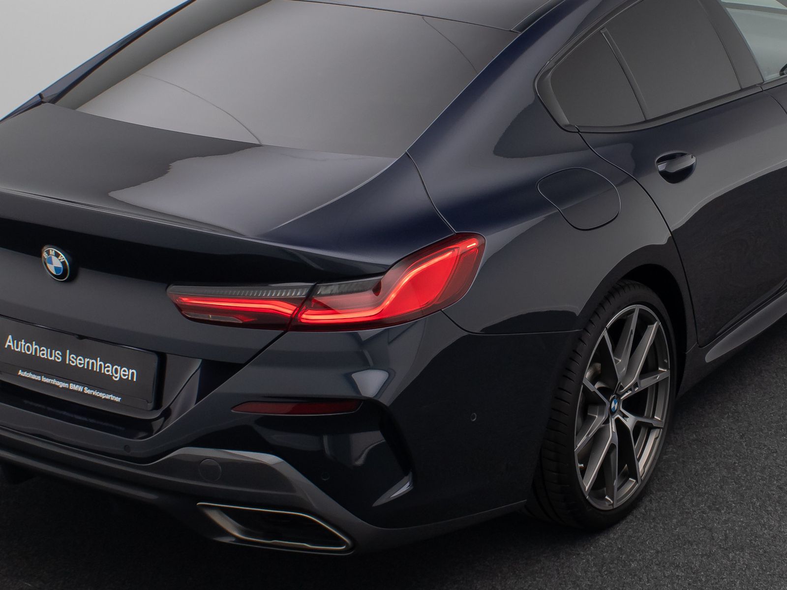 Fahrzeugabbildung BMW M850i xD Gran Coupé 360°Laser SoftCl DispKey 20"