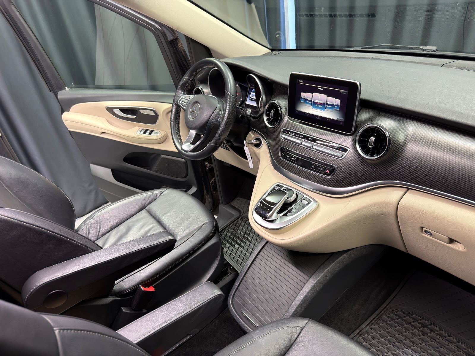 Fahrzeugabbildung Mercedes-Benz V300d 4MATIC Marco Polo|LANG|AMG|LEDER|KÜCHE|