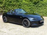 Mazda MX-5 SKYACTIV-G 132 Exclusive-Line + Technik Pak - Mazda MX-5: Schwarz