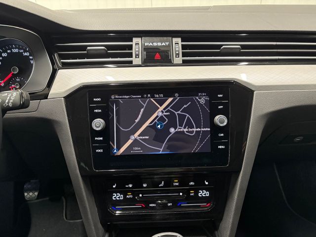Passat Variant Business 1.5 TSI NAVI RFK LED ACC