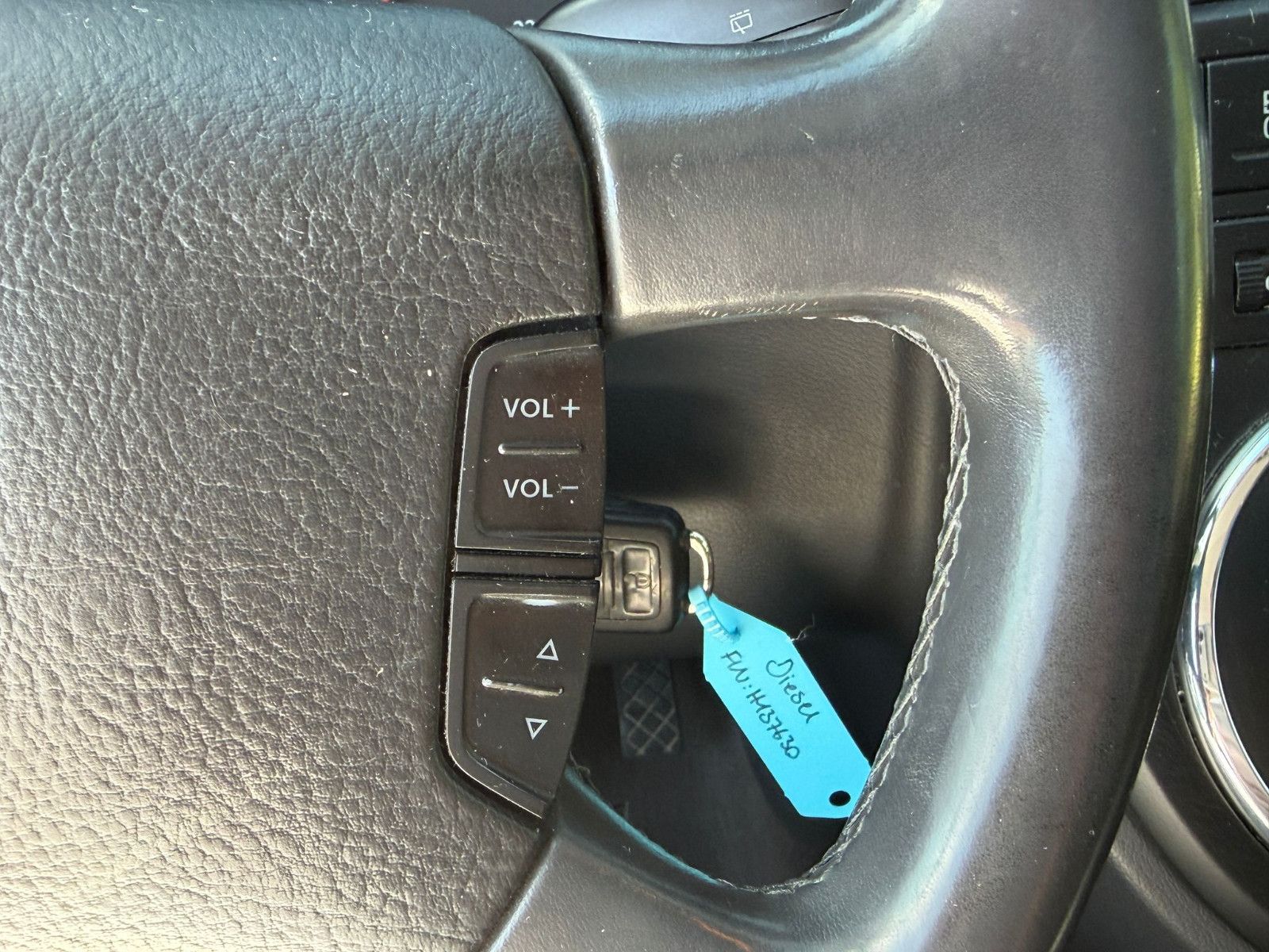 Fahrzeugabbildung Volkswagen T5 Multivan Highline Aut Leder Xenon Sthz PDC