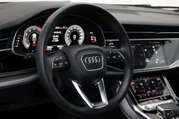 Audi Q8 - 11