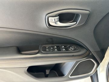 Bild 11 Jeep Compass Limited FWD