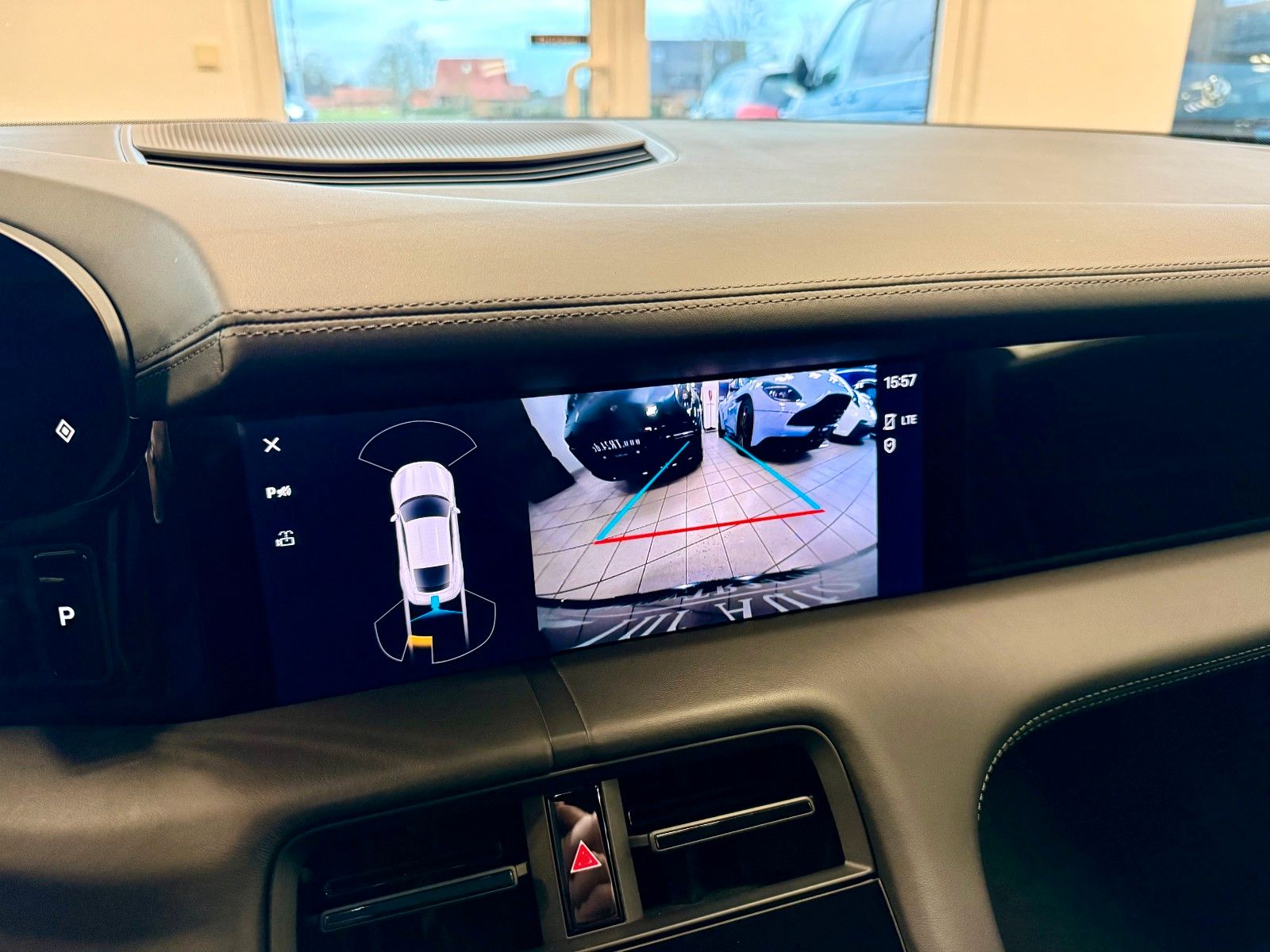 Fahrzeugabbildung Porsche Taycan ACC/BOSE/21Zoll/Klimasitze/APPROVED