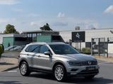 Volkswagen Tiguan Highline 4Motion 2.0TSI *TÜV &SERVICE NEU - gebrauchte VW Tiguan aus dem Jahr 2016