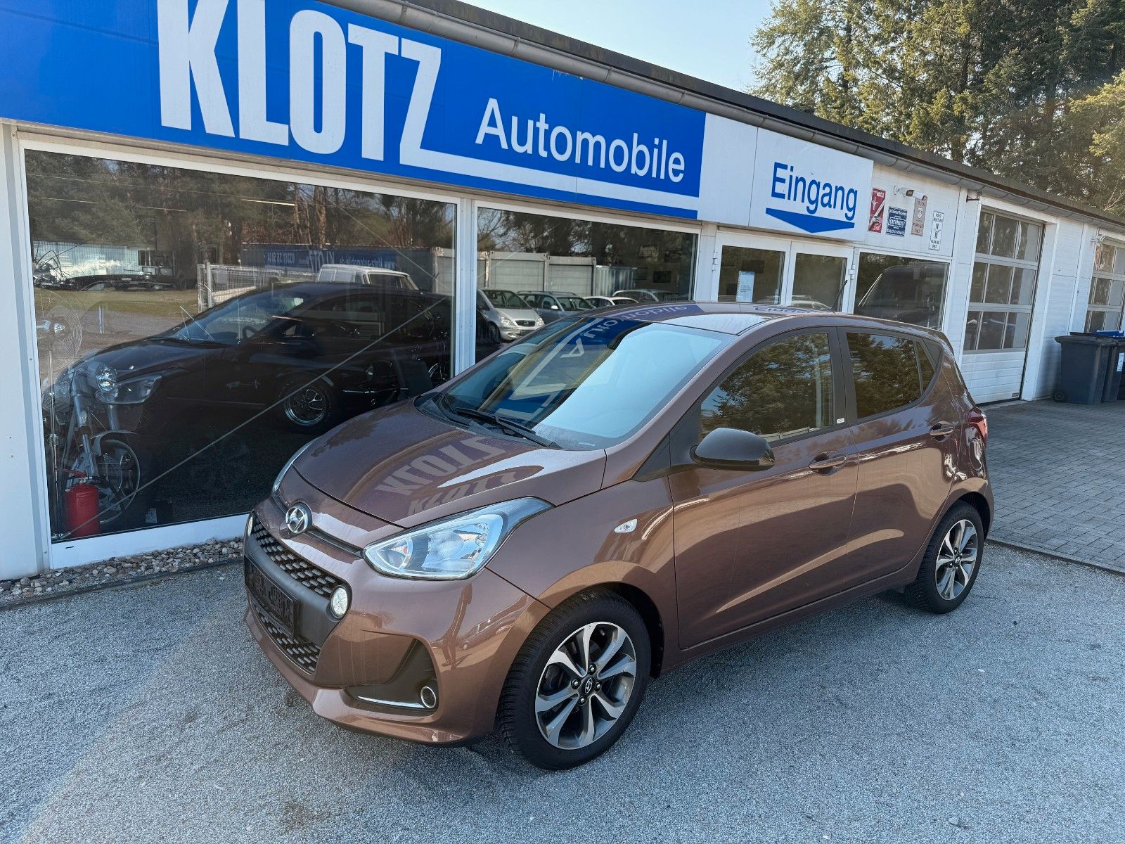 HYUNDAI i10