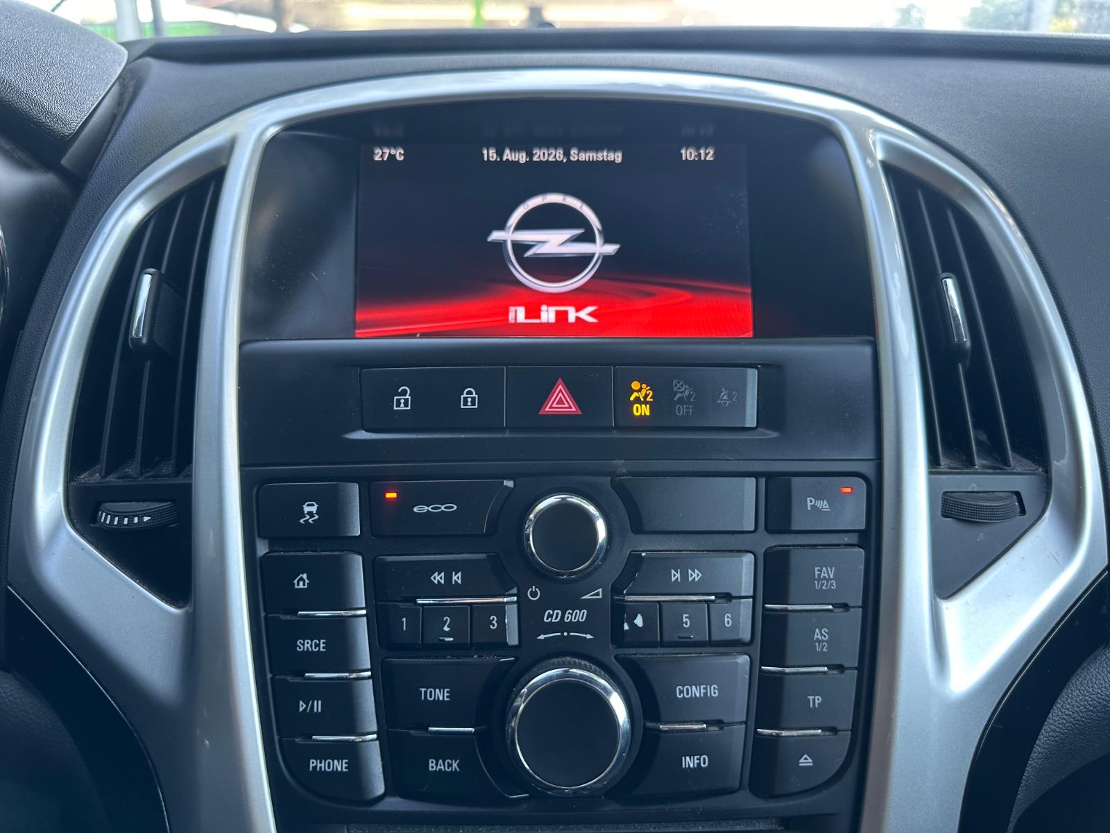Opel Astra 2015 — photo 19