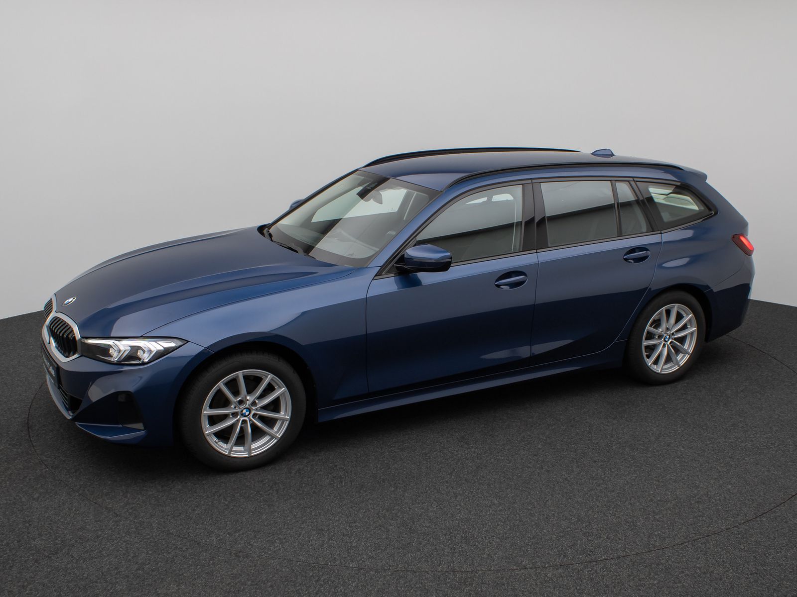 Fahrzeugabbildung BMW 318i DAB CockPit+ Widscreen Geschwindigkeitsreg