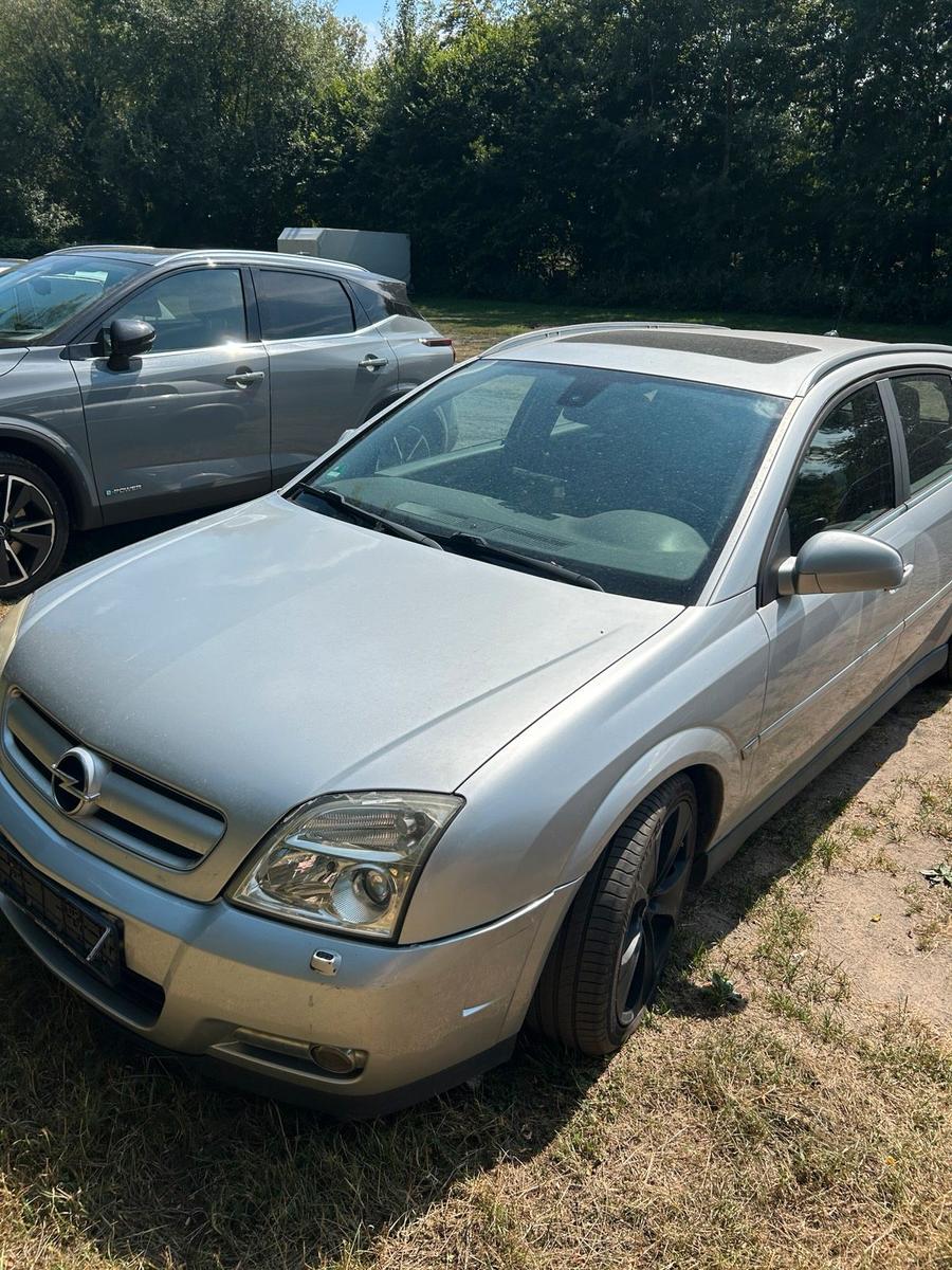 Opel Signum 2004 — engine 211 HP (155kW)