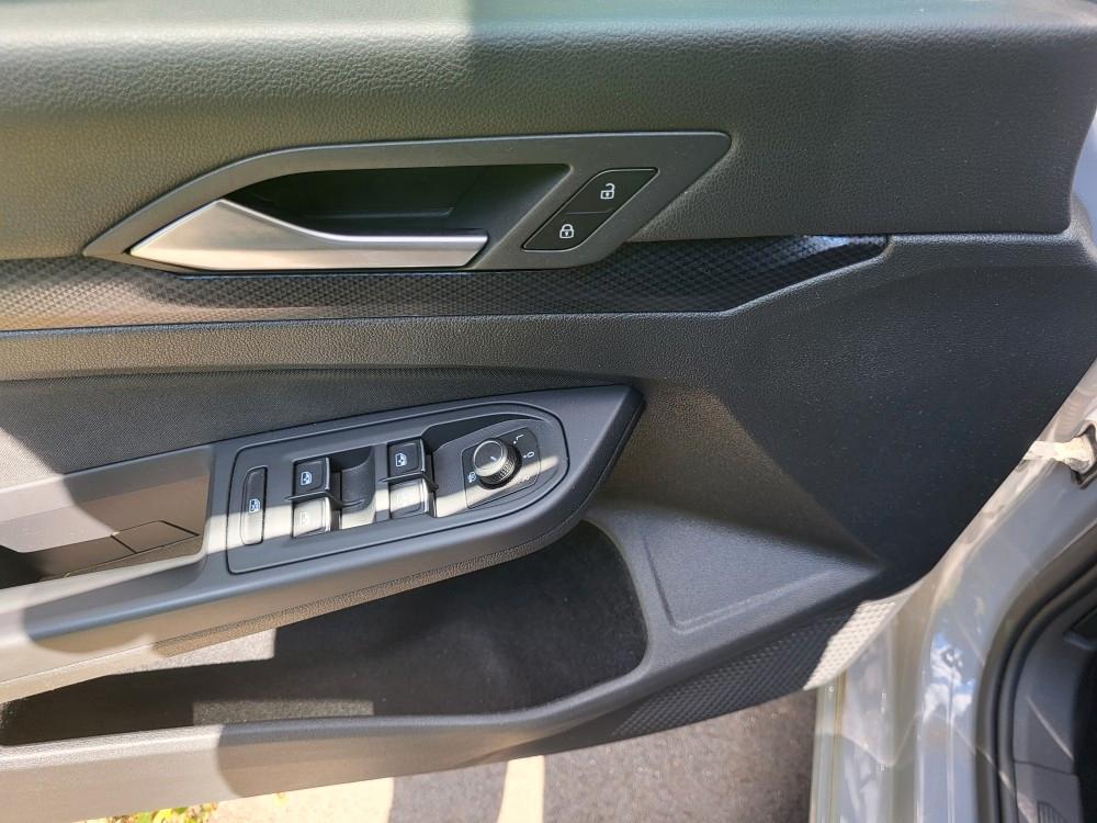Volkswagen Golf TSI United 150PS 16"LM StdHz Navi AmbiL    