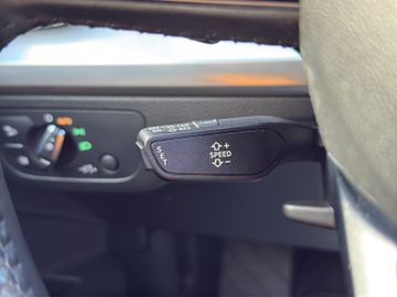 Audi Q5 35 TDI quattro sport S-Tronic*LED*PANO*NAVI