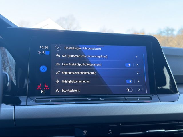 Golf VIII Variant 2.0 TDI Life DSG AHK ACC LED