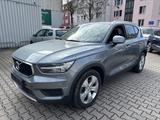 Volvo XC40 Momentum 2WD*Kamera*Navi*LED*PDC*H&K - Volvo XC40 Momentum mit Benzin-Antrieb