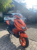 Yamaha Aerox 50 - YAMAHA ROLLER AEROX