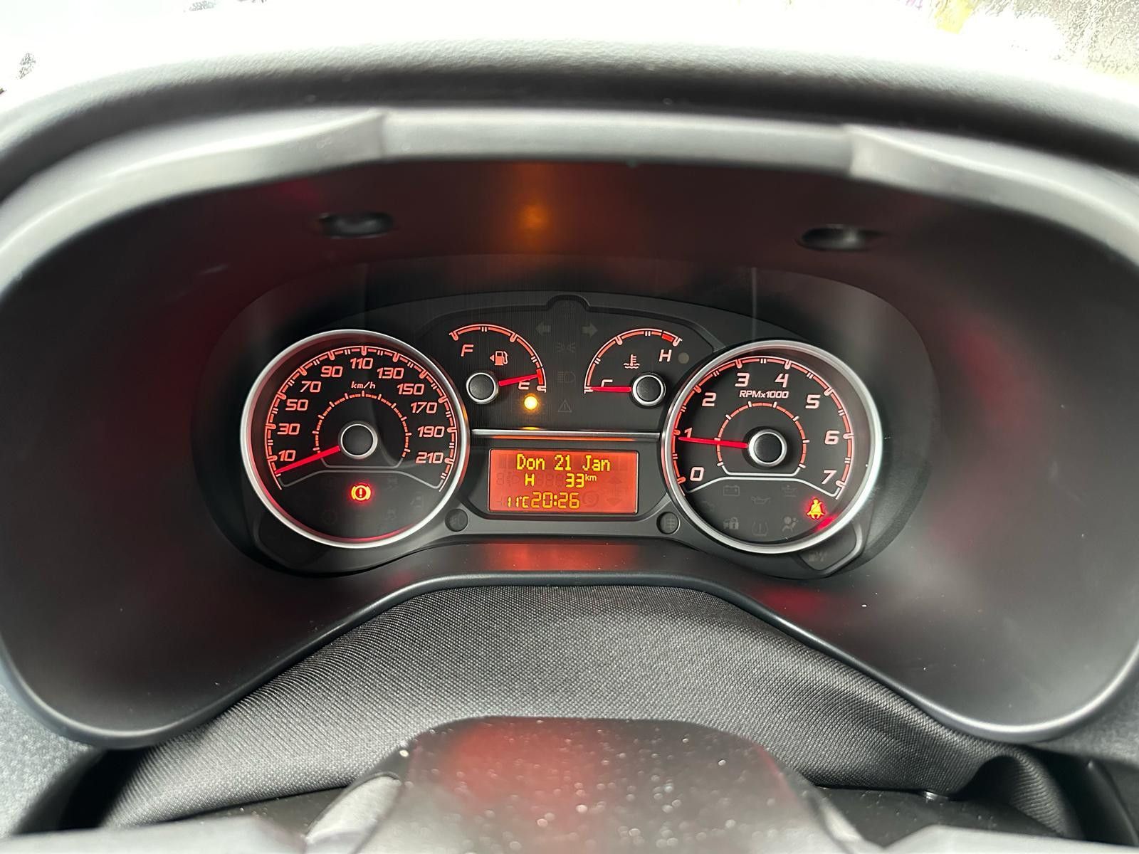 Fahrzeugabbildung Fiat Doblo 1.6 SX 3 Sitze NAVI KAMERA GARANTIE 12/202