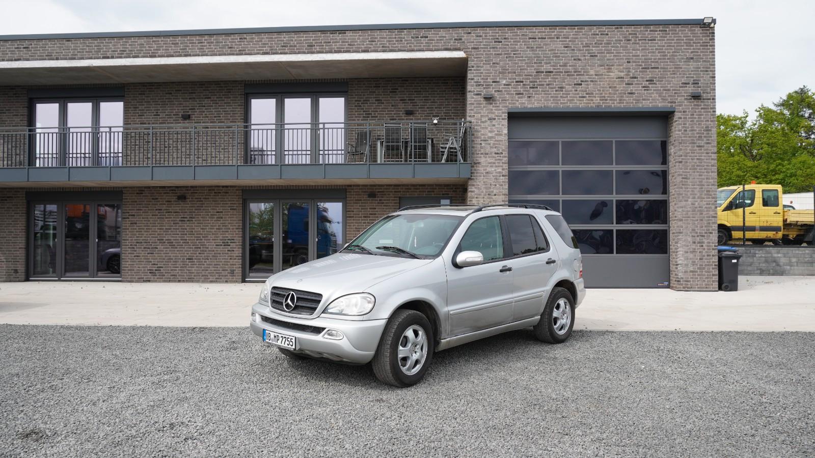 Mercedes-Benz ML270, 2004