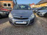 Opel Zafira B Edition  7 SITZ  Scheckheftgepflegt - Opel Zafira Gebrauchtwagen in Kiel