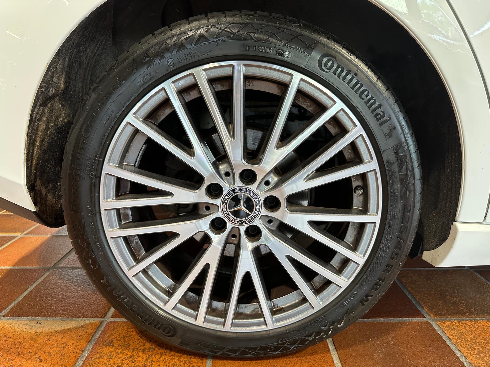 Mercedes-Benz B 200d 8G URBAN MBUX+ LED AHK EASYPACK LEDER SHZ