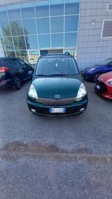 Toyota TOYOTA Yaris Verso 1.3i 16V cat Sol - Toyota Yaris mit Benzin-Antrieb: Kleinbus