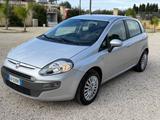 Fiat Punto Evo 1.4 5 porte Dynamic - Fiat Punto Evo mit Benzin-Antrieb: Automatik