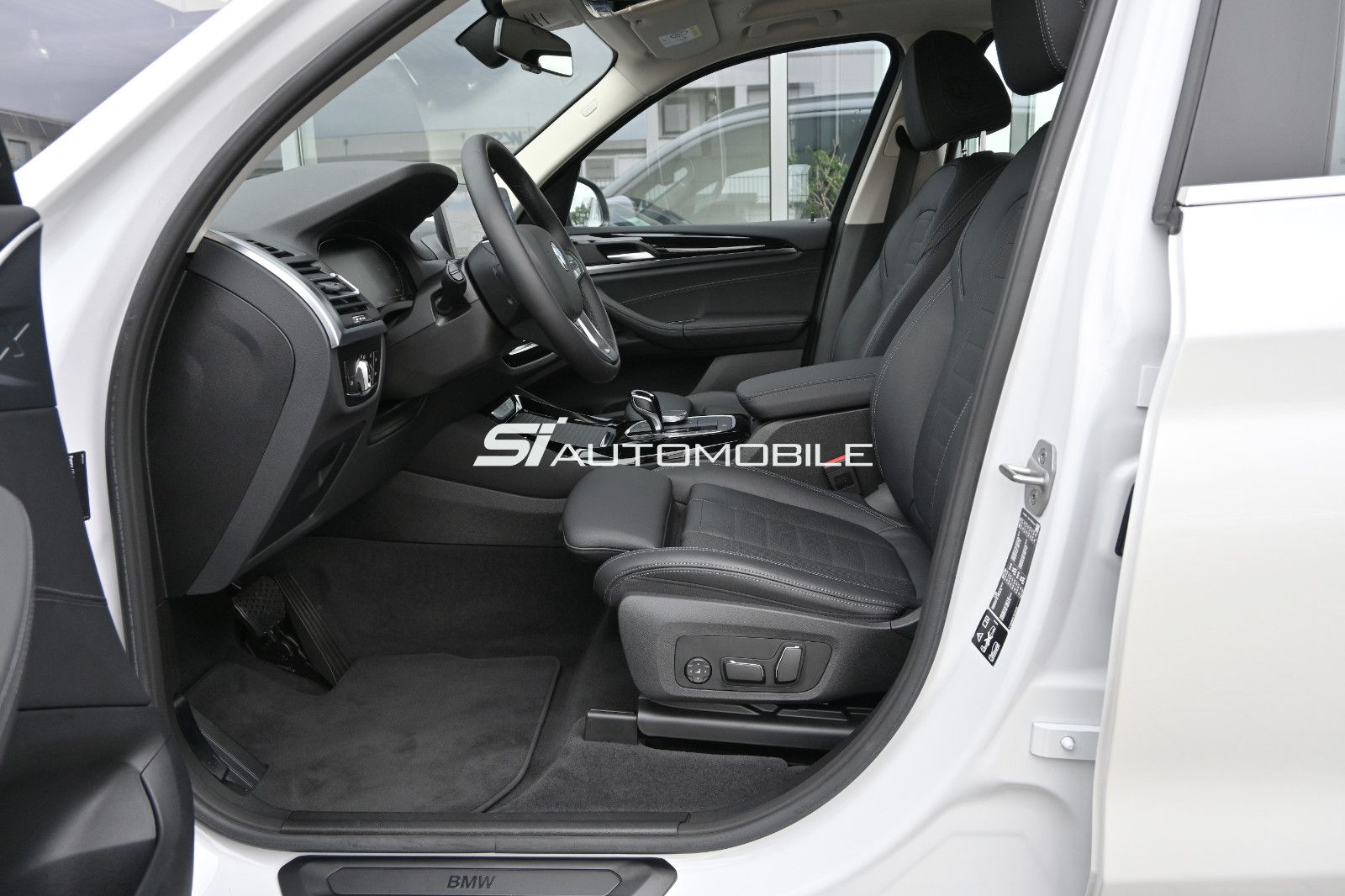 Fahrzeugabbildung BMW X3 xDr.30d °ACC°AHK°HUD°SITZKLIMA°STANDHEIZ°360°