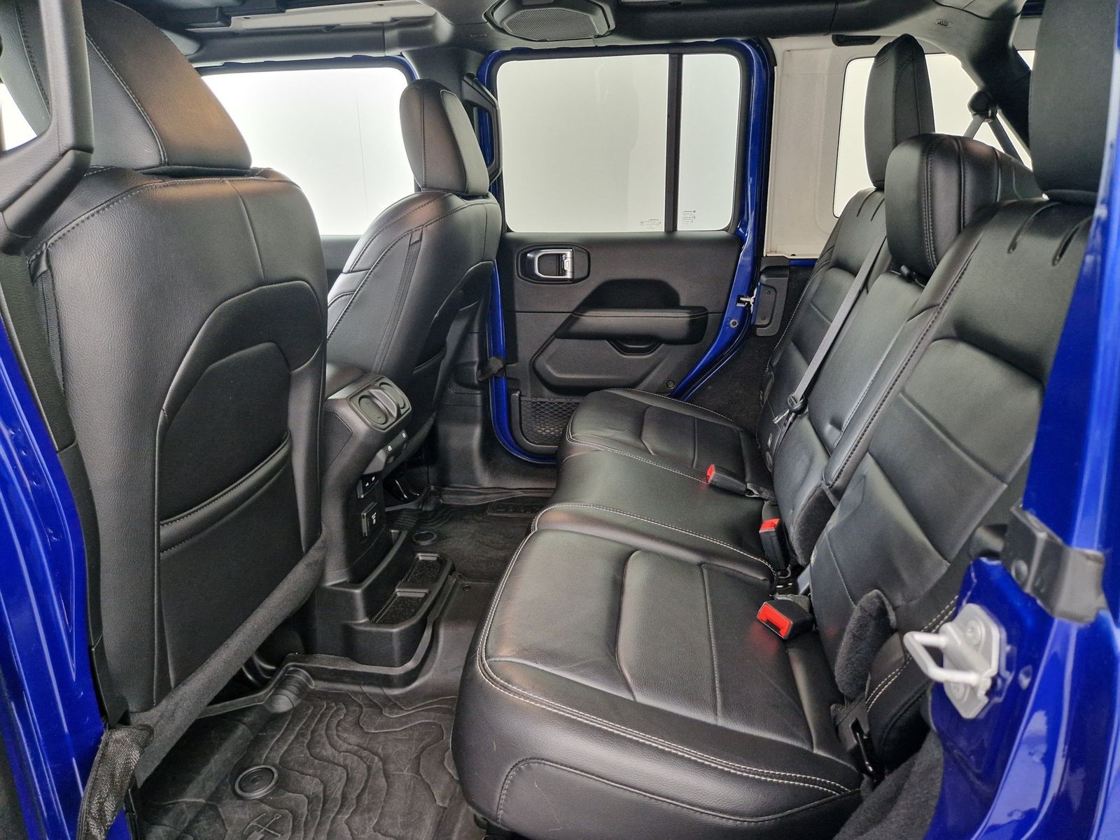 JEEP Wrangler Unlimited Sahara 2.2 CRDi – Bild 10