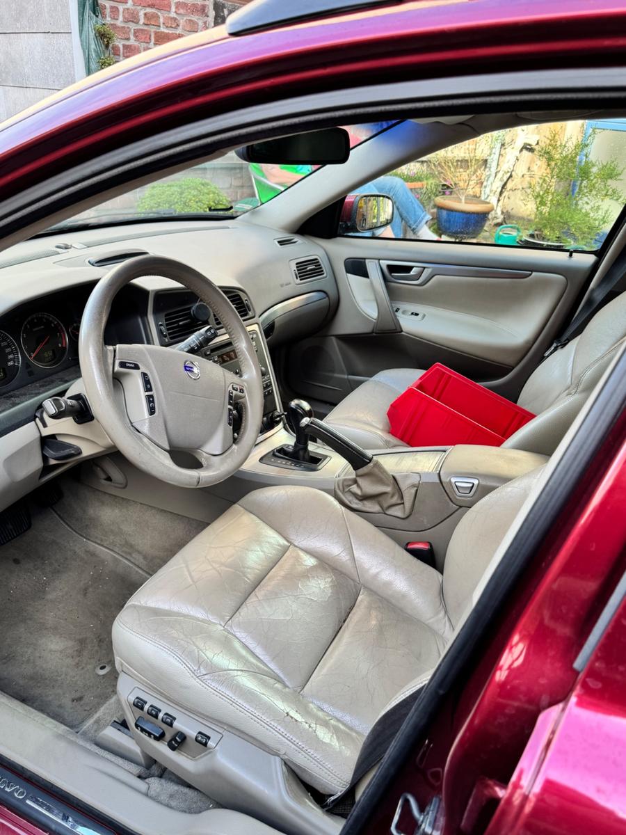 Volvo V70 2004 — photo 6