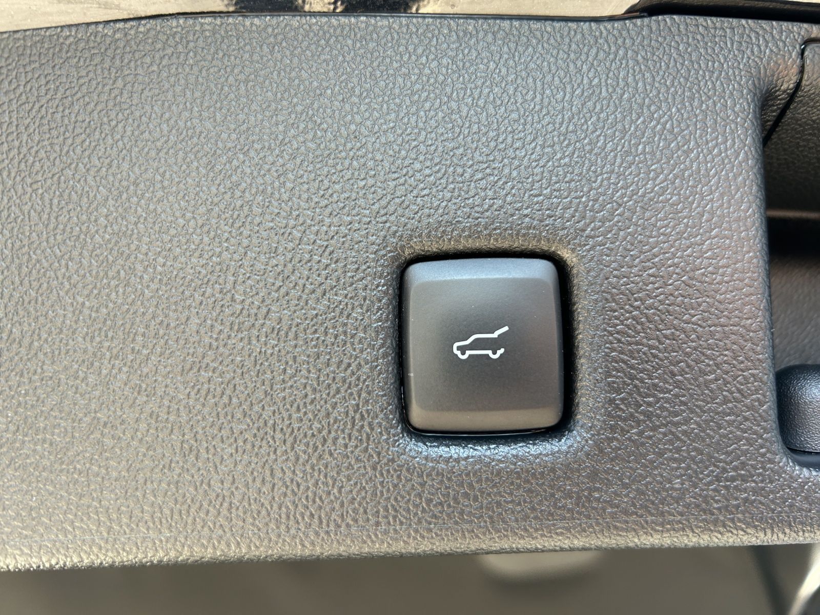 Fahrzeugabbildung Ford Kuga 2.5 PHEV Vignale Aut./LED/ACC/KAMERA/SHZ/