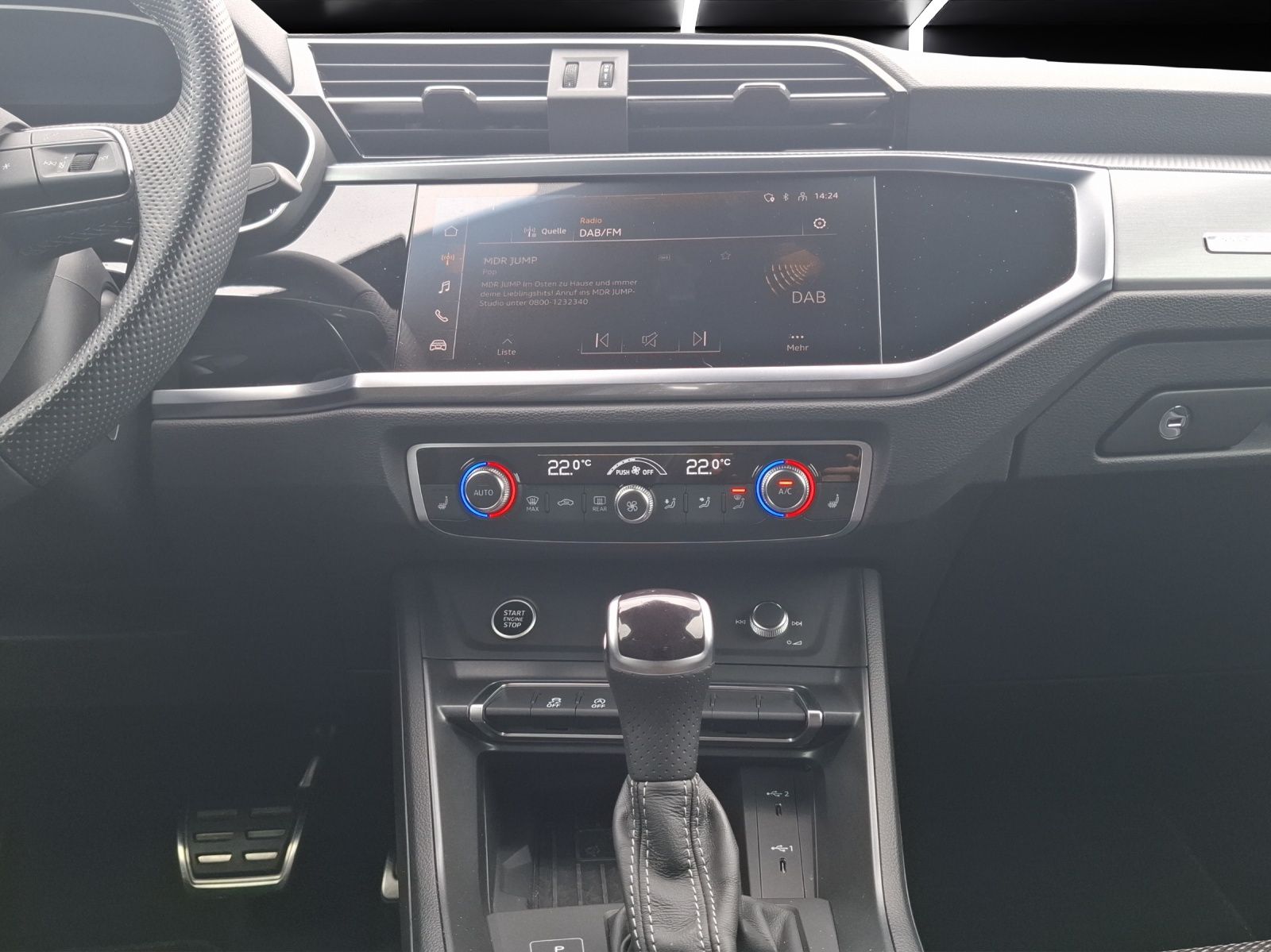 Fahrzeugabbildung Audi Q3 35 TFSI S-line S-tronic LED AVC APP ACC PDC S