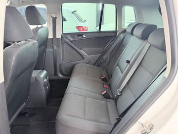 Volkswagen Tiguan - 7