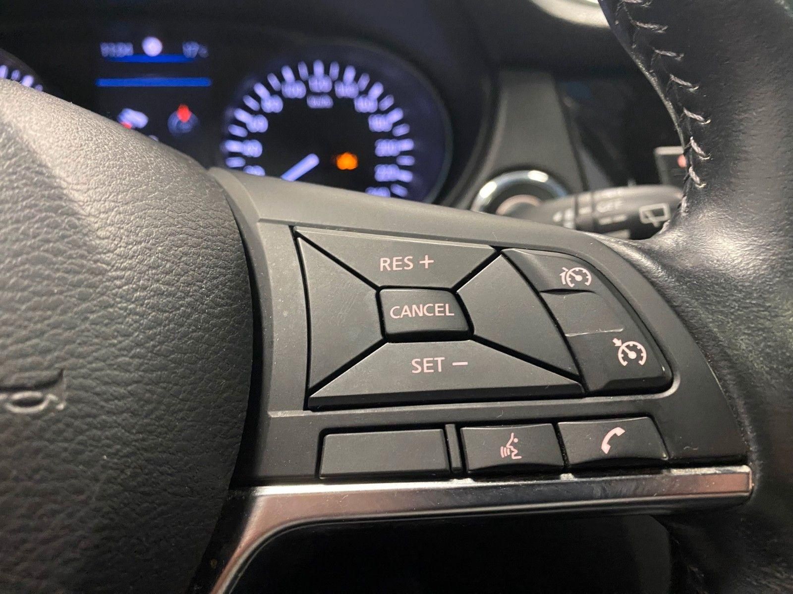 Fahrzeugabbildung Nissan Qashqai 1.3DIG-T+AHK+Pano+360°Kamera+beh.Front