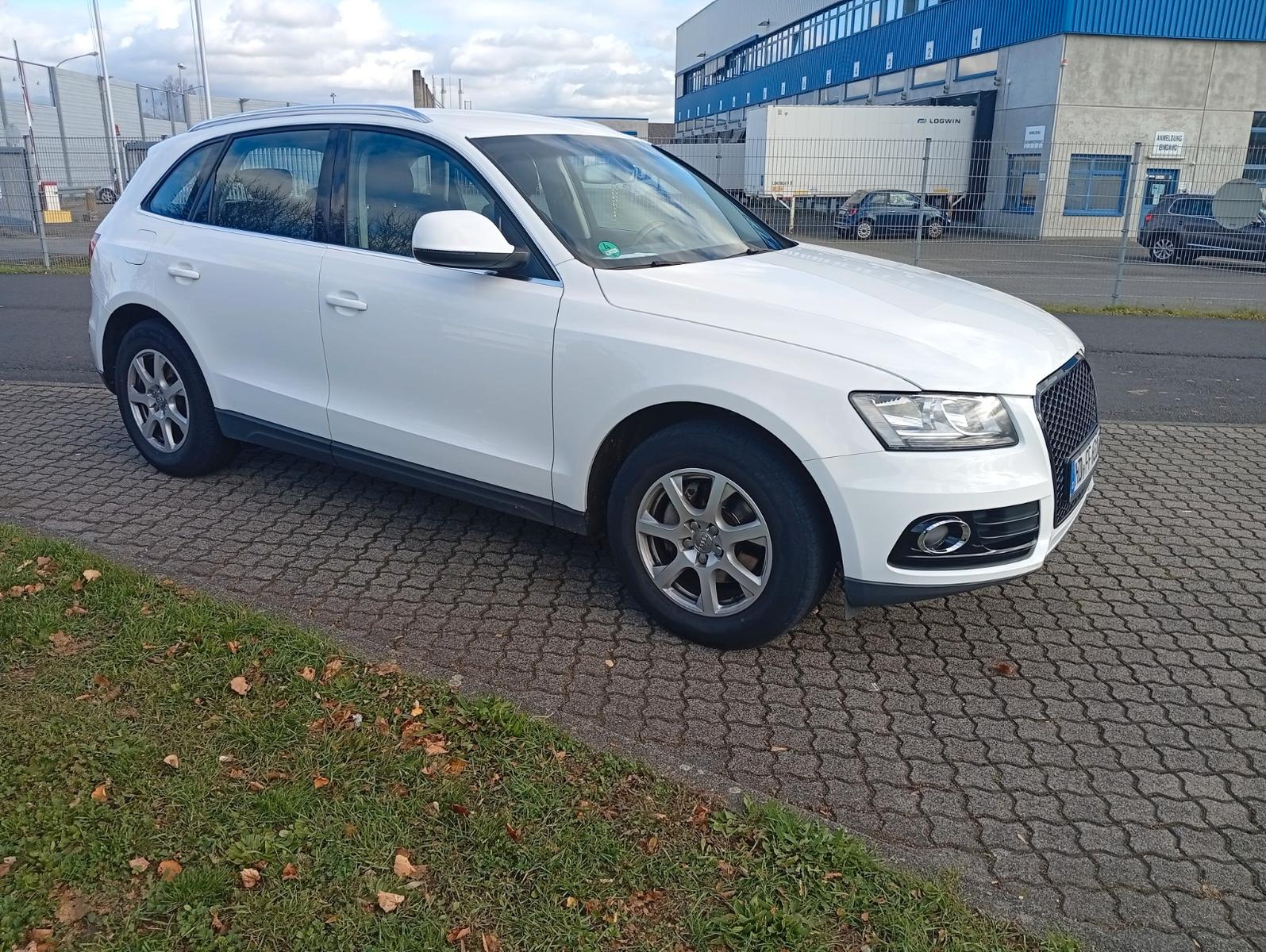 Audi Q5 2.0 TDI KLIMA MMI PDC