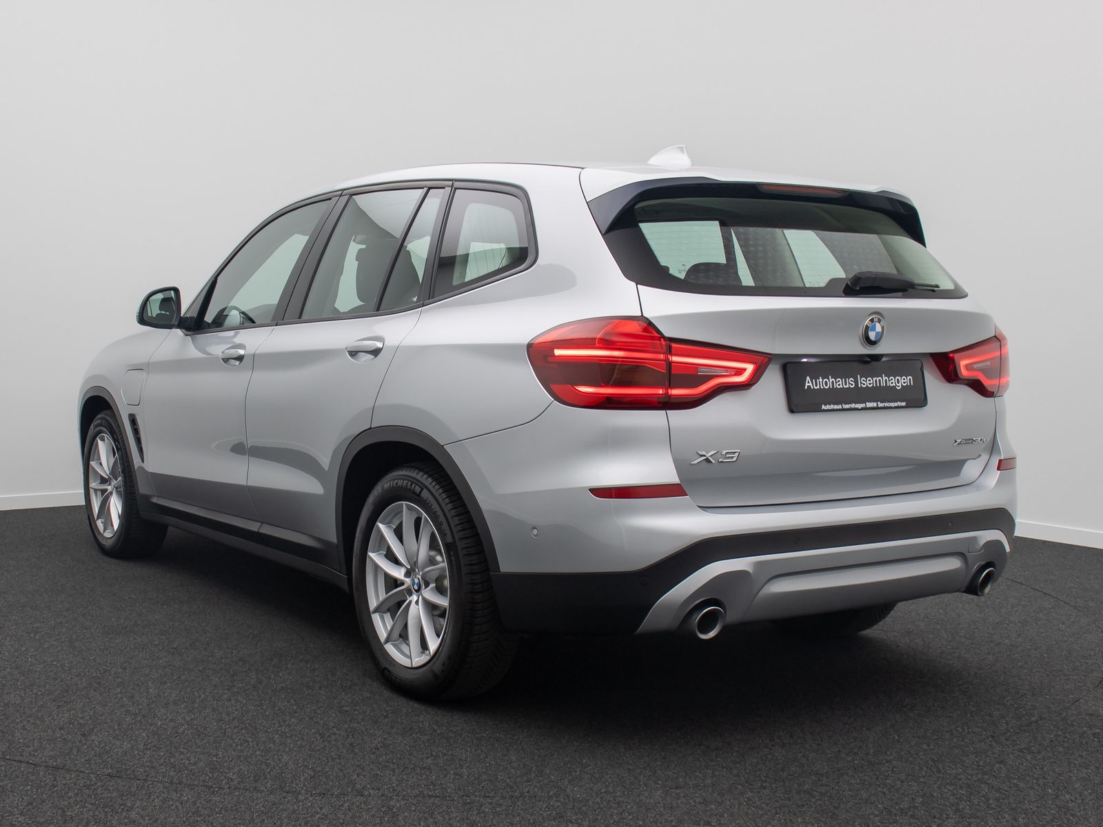 Fahrzeugabbildung BMW X3 xD30e Kamera DAB DriveAs Cockpit+ Geschwindig