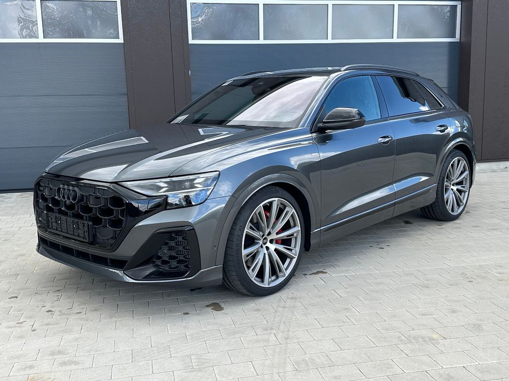 Image of Audi Q8