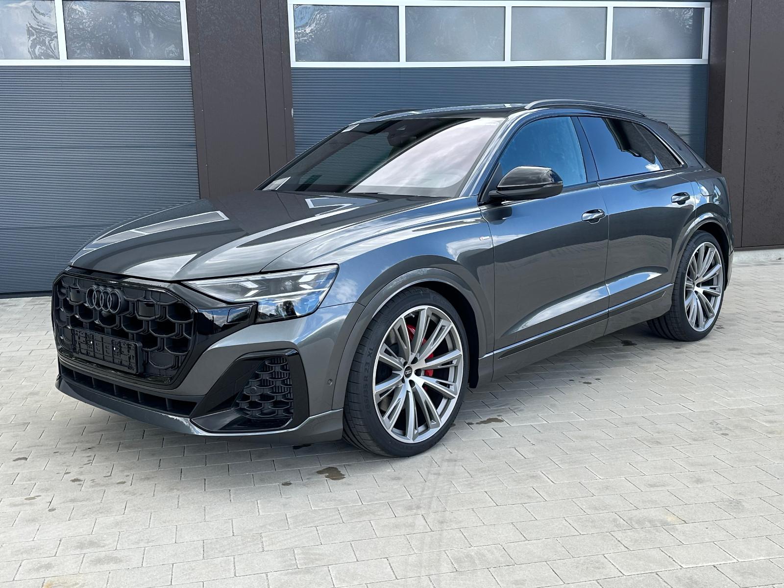 Audi Q8 SUV 55 TFSIe qu. S-line MASSAGE PANO AHK