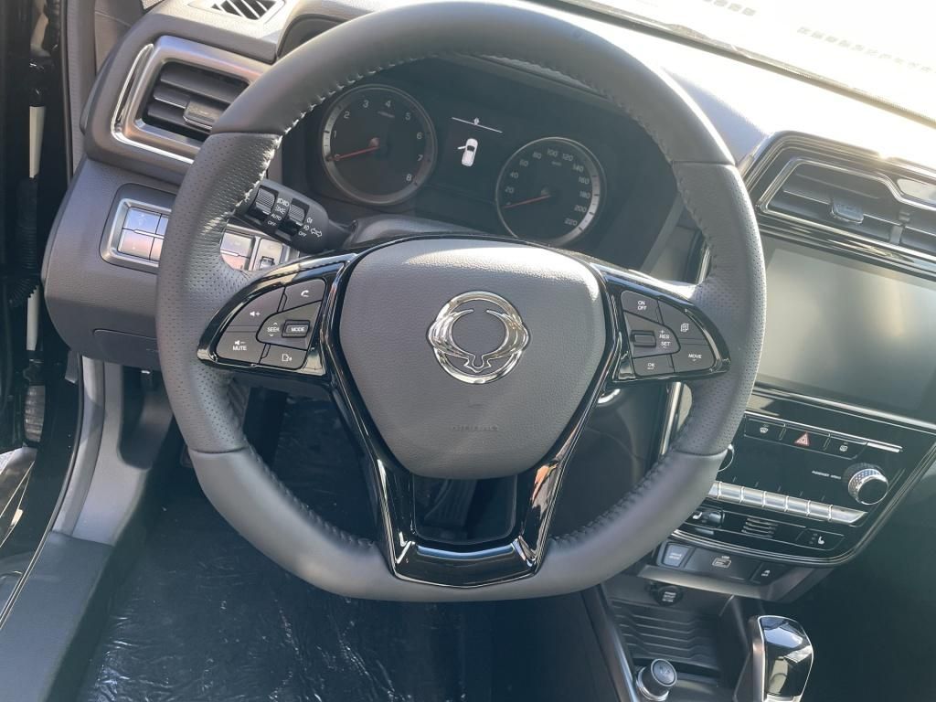 Fahrzeugabbildung Ssangyong Tivoli 1.5 Onyx *SHZ*Automatik*Navigation*Kamera