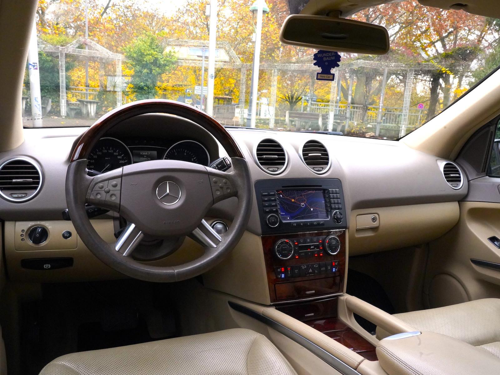 Mercedes-Benz ML 500 4Matic*AMG-Styling~Offr-Paket~StHz~AHK*