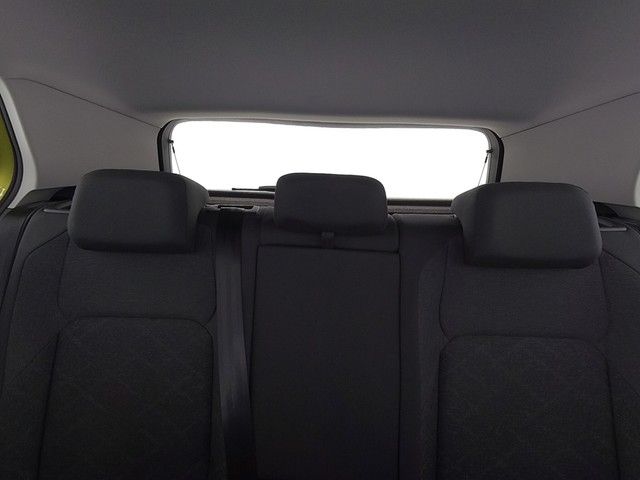 Fahrzeugabbildung Volkswagen Golf VIII TSI Life LED Navi AID ACC PDC SHZ