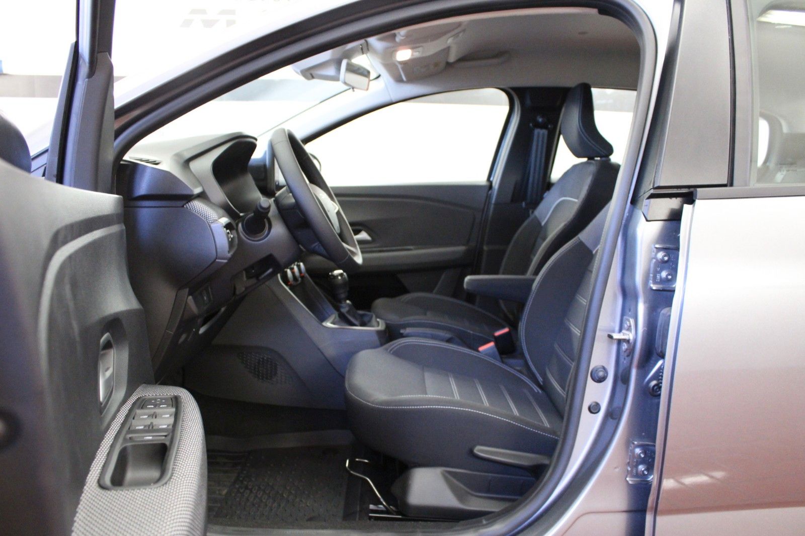 Fahrzeugabbildung Dacia Logan III TCe 90 Expression*Media Nav*PDC*