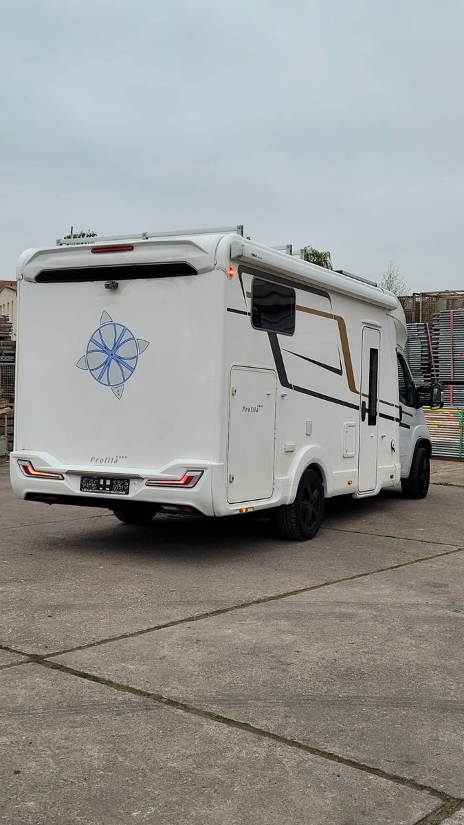 Fahrzeugabbildung Eura Mobil Profila T 695 EB *top ausgestattet*