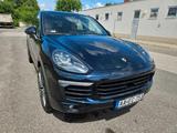 Porsche Cayenne S Diesel S - Porsche Cayenne: Blau, mit Apple Carplay