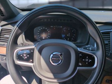 Volvo XC90 - 12