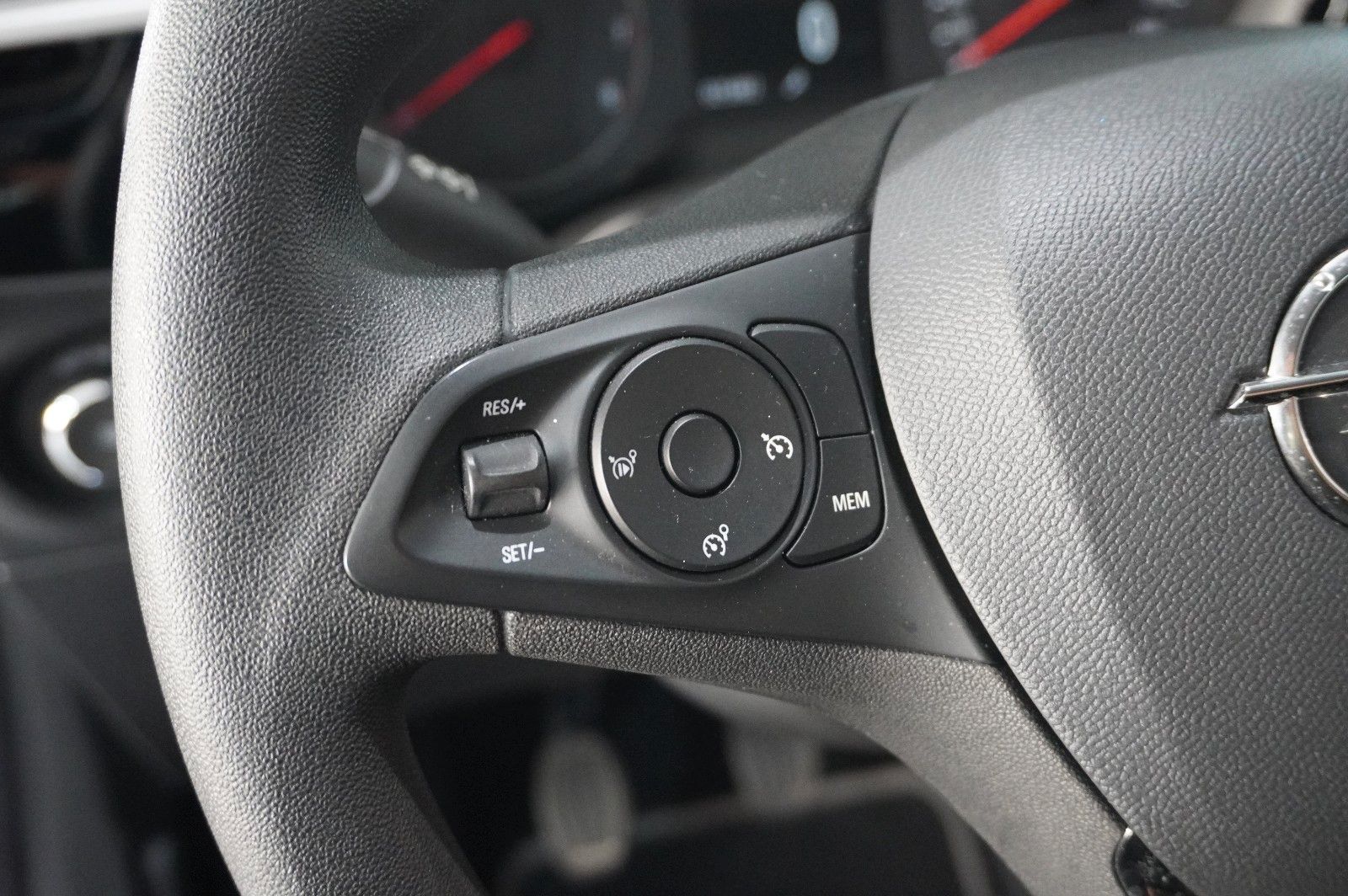 Fahrzeugabbildung Opel Corsa F 1.2 EDITION NAVI/KAMERA/TEMP./PDC/DAB+