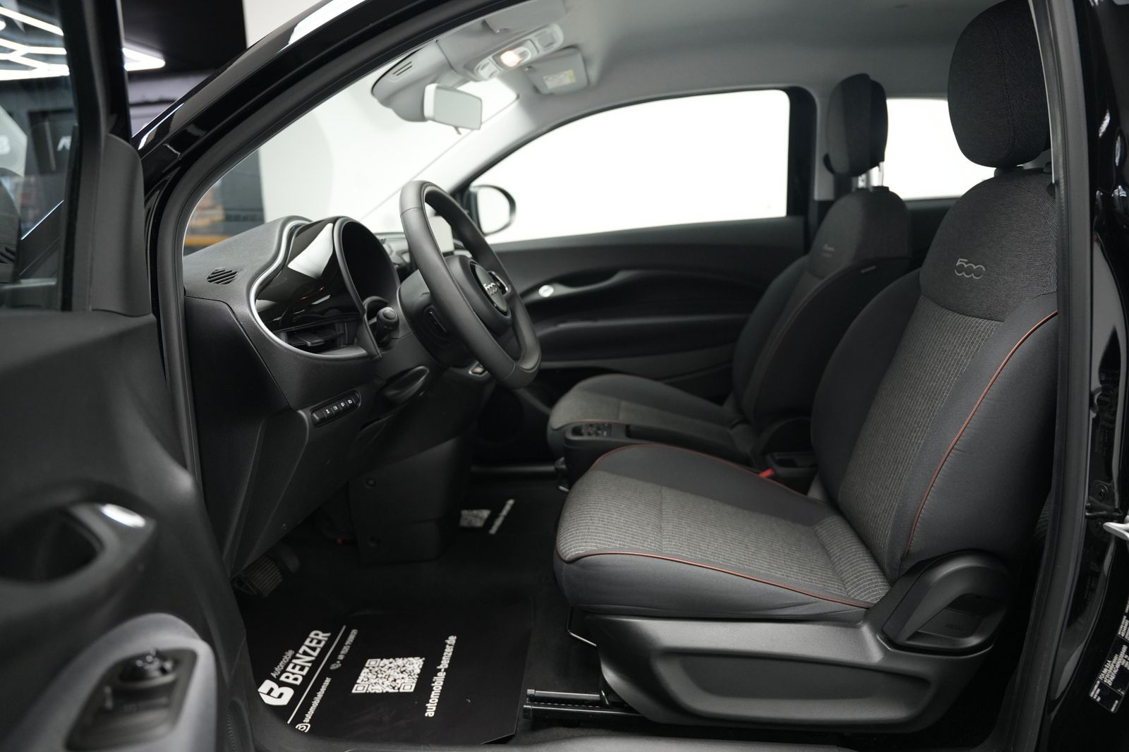 Fahrzeugabbildung Fiat 500 Icon 42 Kwh *KeylessEntry*Navi*LED*Kamera