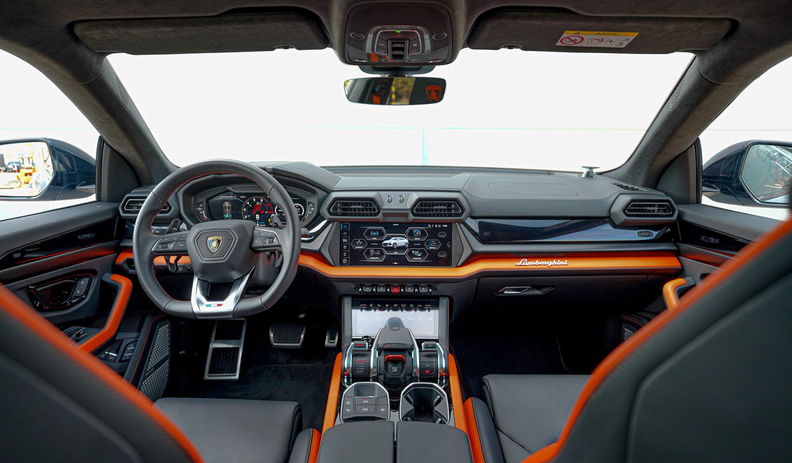 Lamborghini Urus SE Grigio Nimbus  Akrapovic  Pano.  Massage foto 7