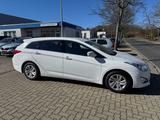 Hyundai i40 cw FIFA World Cup Edition - Hyundai i40 mit Benzin-Antrieb