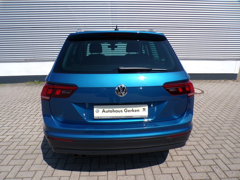 Fahrzeugabbildung Volkswagen Tiguan 1.4 TSI Sound *Navi*ACC*AHK*