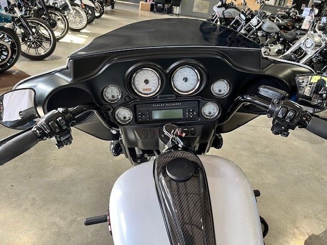 Fahrzeugabbildung Harley-Davidson Street Glide 103 cui