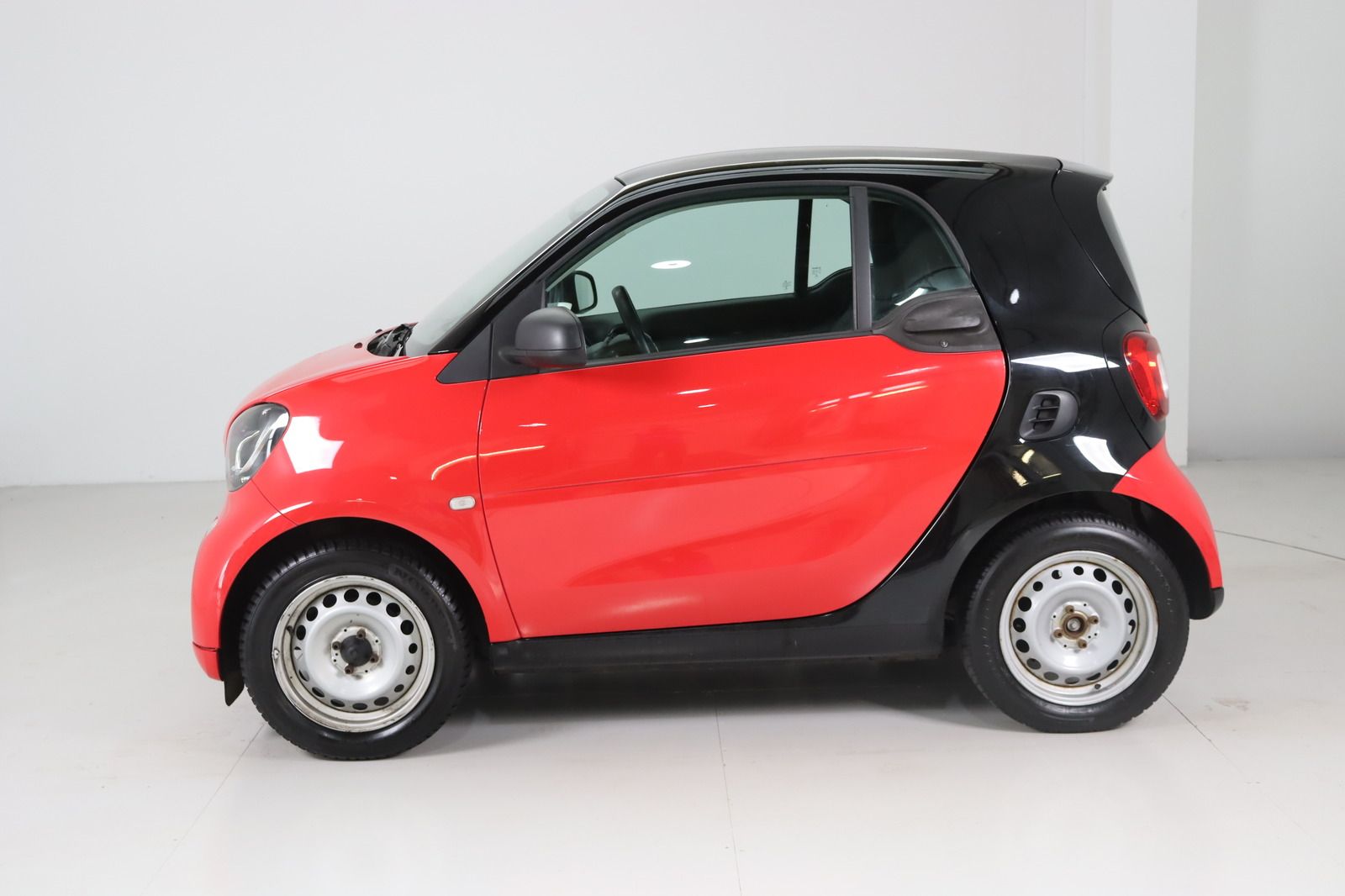 Fahrzeugabbildung Smart fortwo coupe * Tempomat