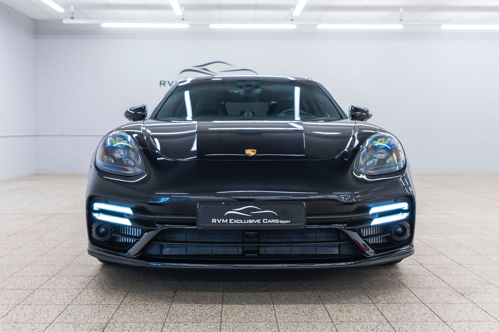Fahrzeugabbildung Porsche Panamera Turbo S CHRONO LED PDLS PASM ACC PCCB